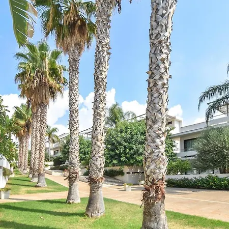 2 Bedroom In Holiday home *
